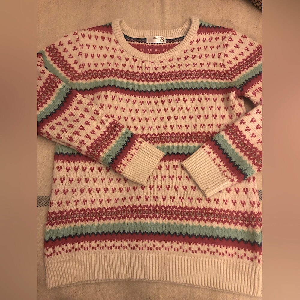 Women’s winter sweater, Size S/M